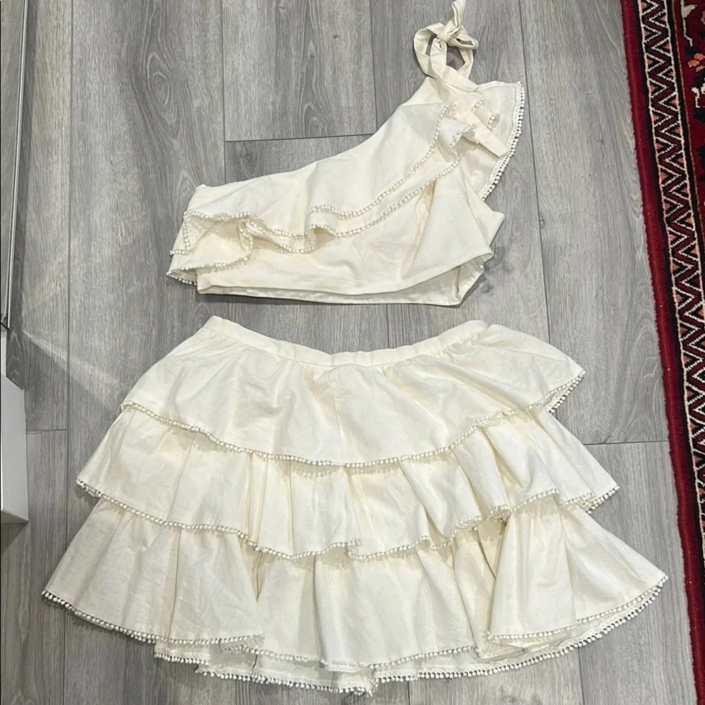 NWT Showpo Cream Bubble Mini Skirt with Ruffled Tiers Sz 14